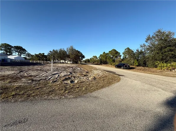 3200 45th St SW, Lehigh Acres, FL 33976