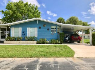 5561 Axminster Dr, Sarasota, FL 34241