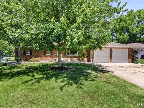 727 Cordes St, O Fallon, MO 63366