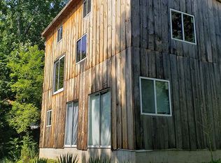 37 S Boundsville Ln, Greenwich, NY 12834