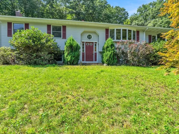 107 Woodhill Rd, Monson, MA 01057