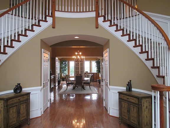 3rd image of 508 Bridle Dr
