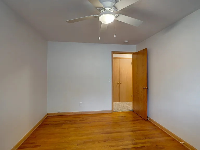 4909 Ascot Ln #L2 — Photo 13