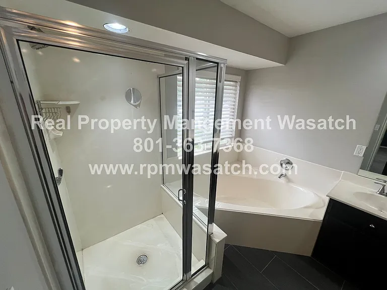 7455 S 4950 W — Photo 18