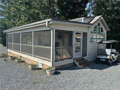 160 Grand View Dr, New London, NC, 28127