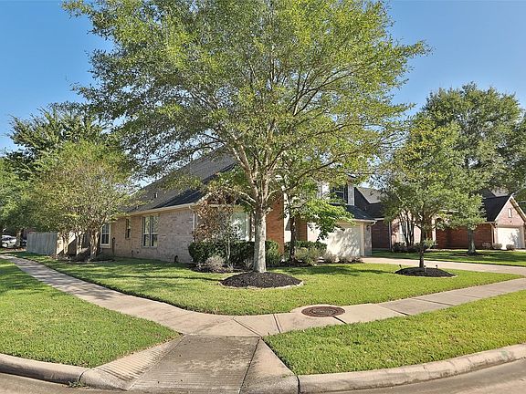 3rd image of 13030 Andover Manor Dr