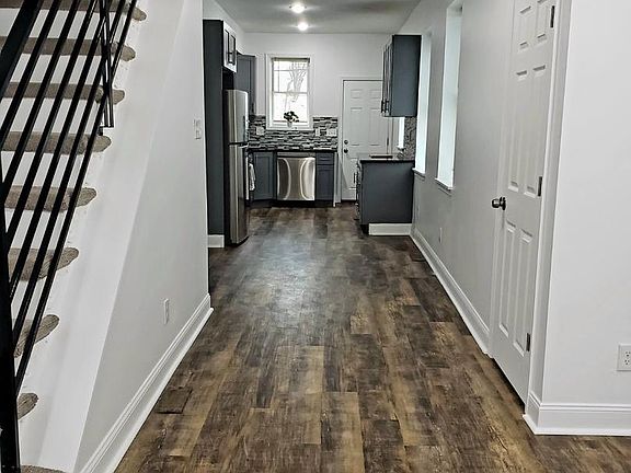 3rd image of 2108 E Stella St