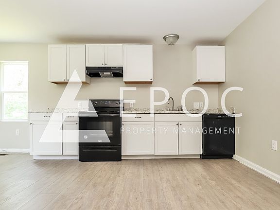 5th image of 1021 N Park Ave