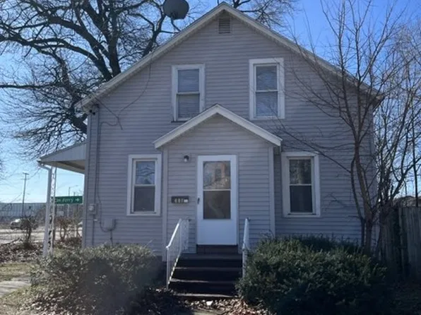 681 W Larch Ave, Muskegon, MI 49441