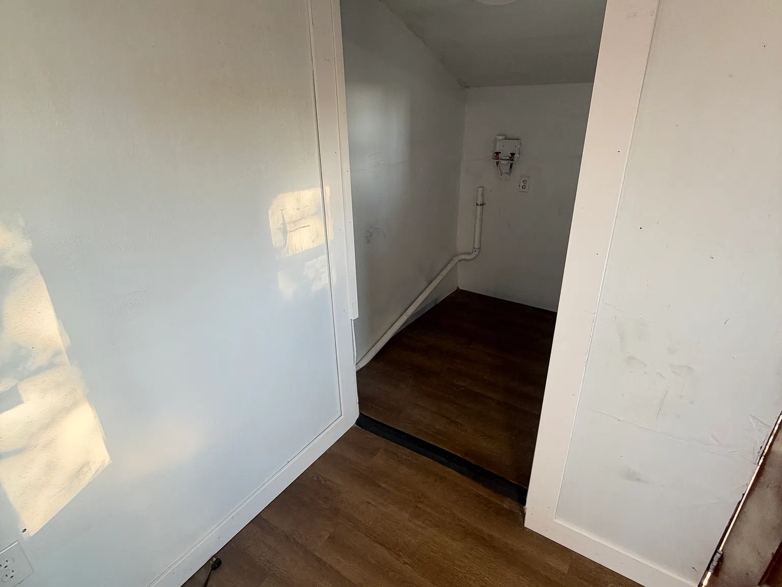 1 bed, 900 sqft, $1,000 — Photo 4