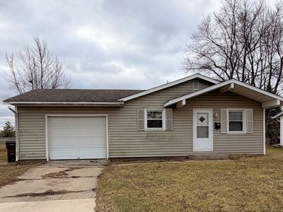 1020 Avenue E, Rochelle, IL, 61068