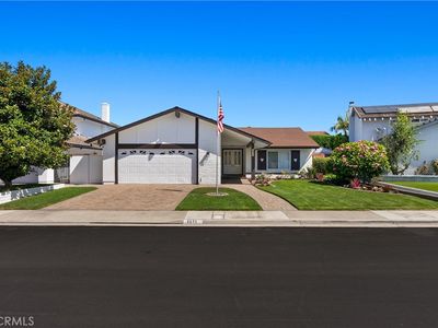 6811 Jardines Dr, Huntington Beach, CA, 92647