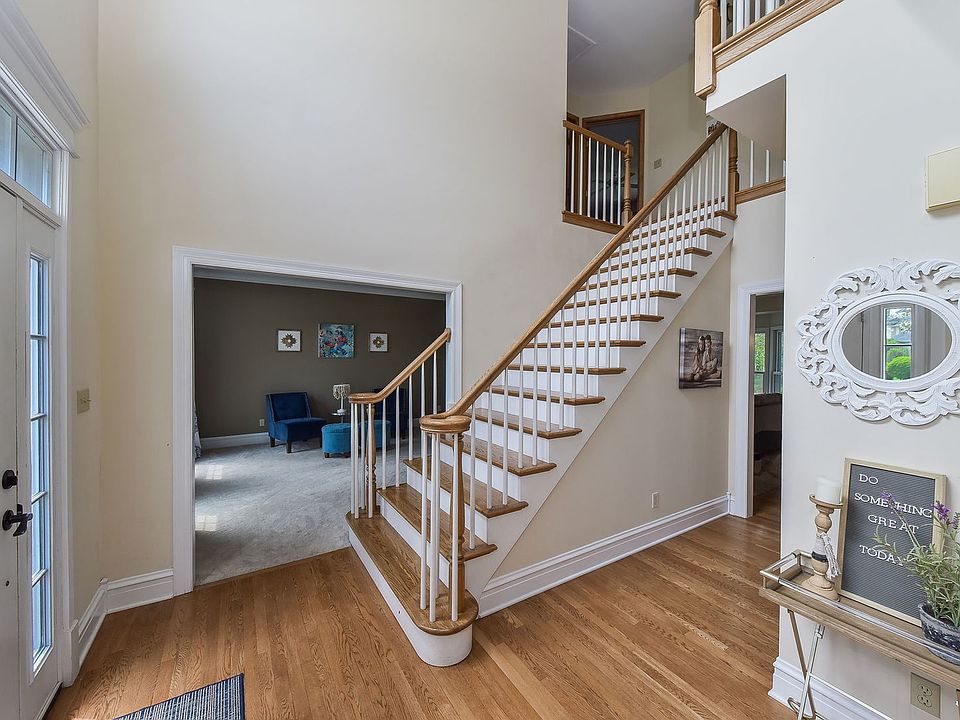 720 Brigham Ct, Geneva, IL 60134 Zillow