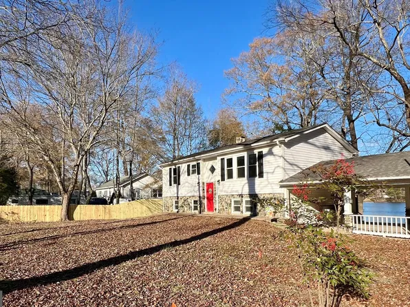 232 Chrystal Rd, Colonial Beach, VA 22443