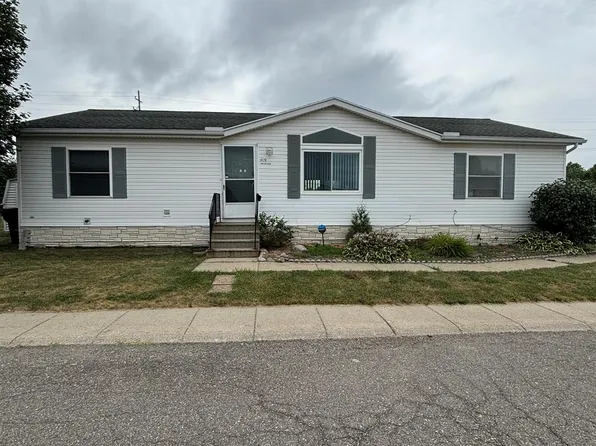 4175 Green Briar Blvd, Burton, MI 48529