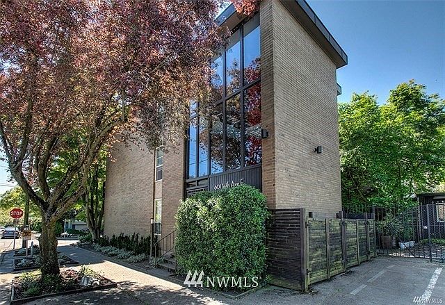 1st image of 601 14th Avenue E #201