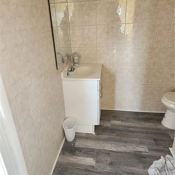 7 N Georgia Ave — Photo 4