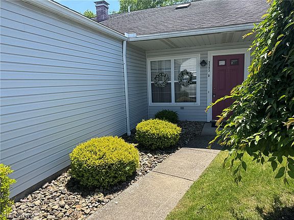 2nd image of 3393 Ivy Hill Cir Unit D