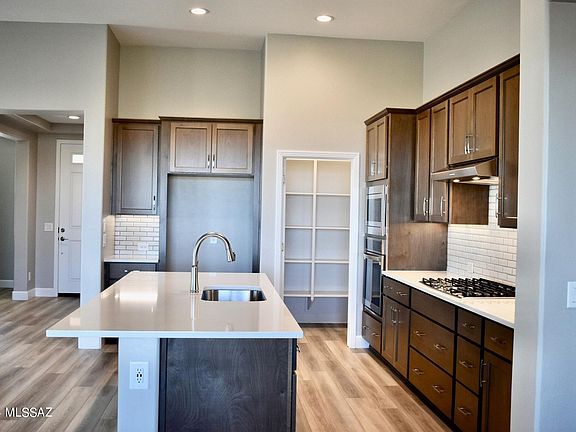 3rd image of 1445 E Golden Rock Way
