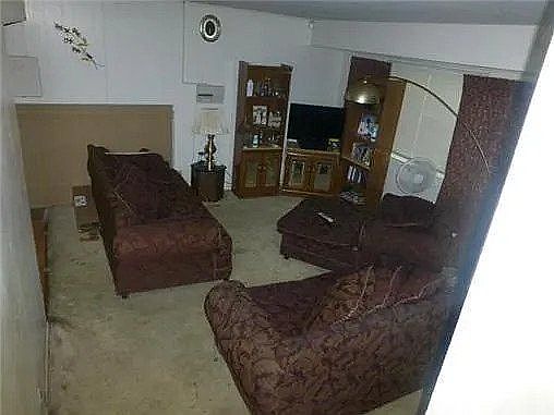 5th image of 10202 Fremont Ave