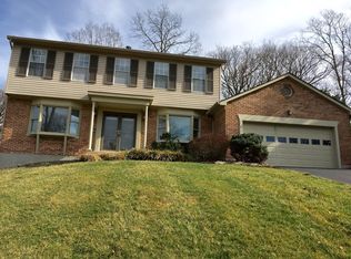 2288 Spinningwheel Ln, Cincinnati, OH 45244