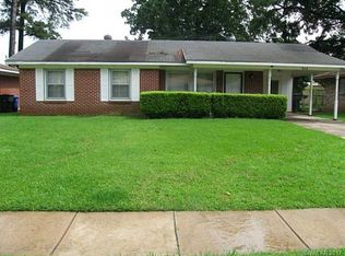 926 Pine Tree Dr, Shreveport, LA 71106