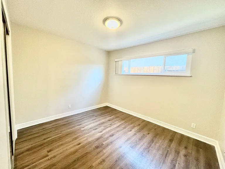 1214 Bell Street — Photo 31