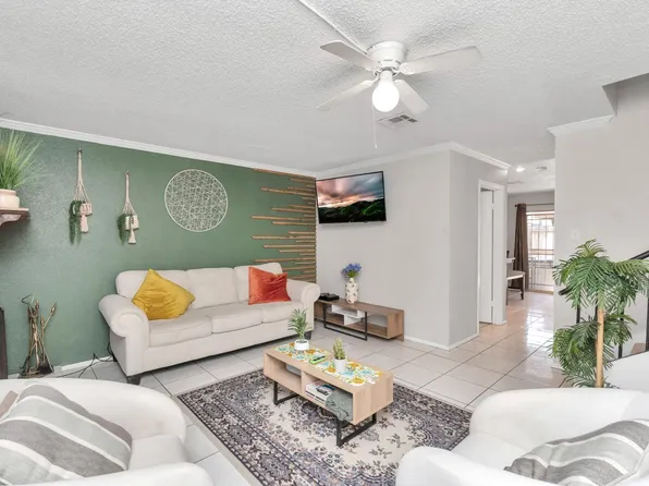 5837 Sunforest Dr, Houston, TX 77092