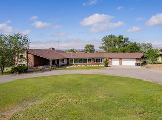 124 Highway 14a W, Byron, WY 82412