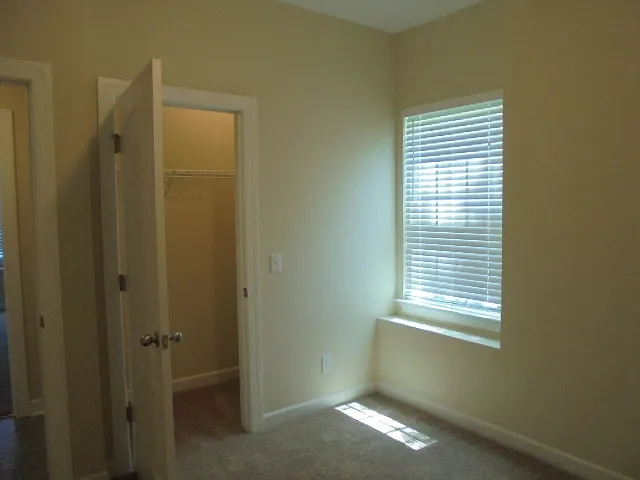 1413 Napa Point W — Photo 5