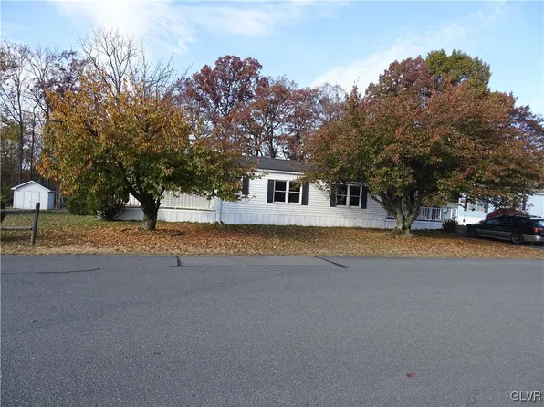 555 Norman Rd, Nazareth, PA 18064