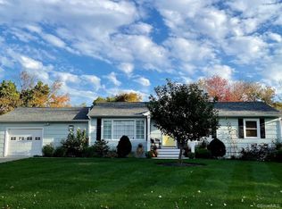 10 Diamond Rd, Danbury, CT 06811