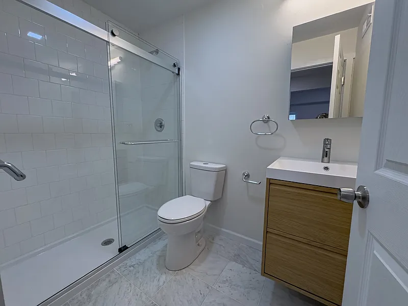 3 bed, 2.5 bath, $3,300 — Photo 4