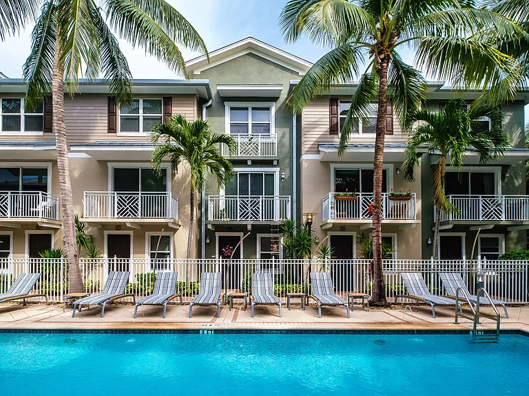 ANKR Wilton Manors — Photo 30