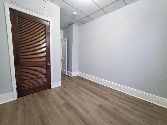 4th image of 350 Forrest St #2L
