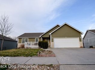 631 Tallgrass Dr, Junction City, KS 66441