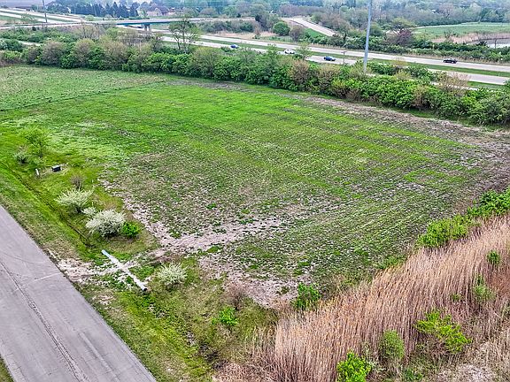 3rd image of 3014 E 1489th Rd