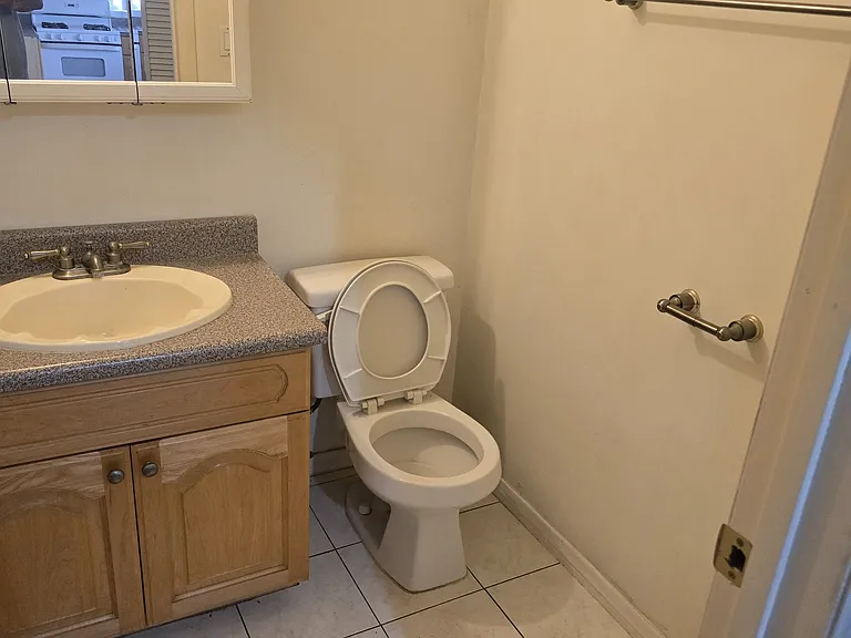 335 E Providencia Ave #101 — Photo 2