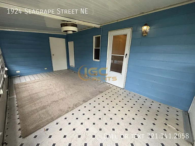 1924 Seagrape St NE — Photo 17