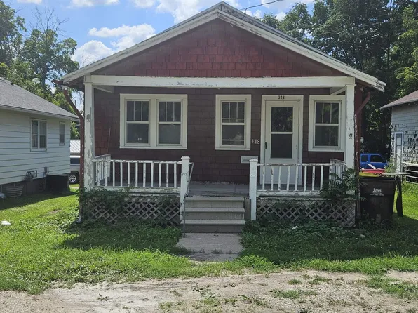 318 S Court St, Osceola, IA 50213