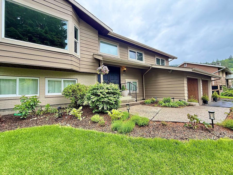 1st image of 21224 Mountview Cres