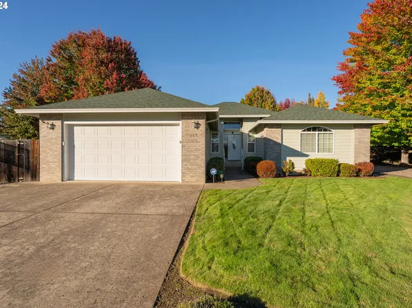 217 Christopher Ct, Winchester, OR 97495