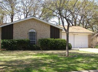 2803 Buffalo Dr, Arlington, TX 76013
