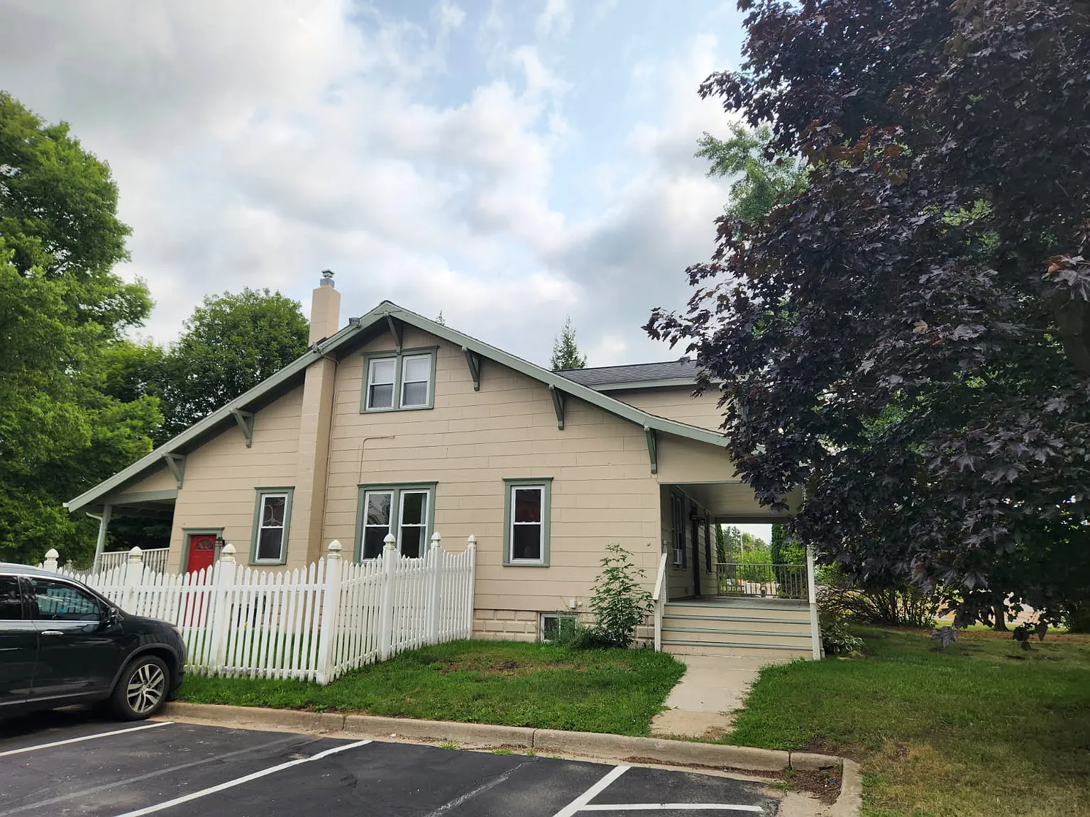 3 bed, 2000 sqft, $1,725 — Photo 4