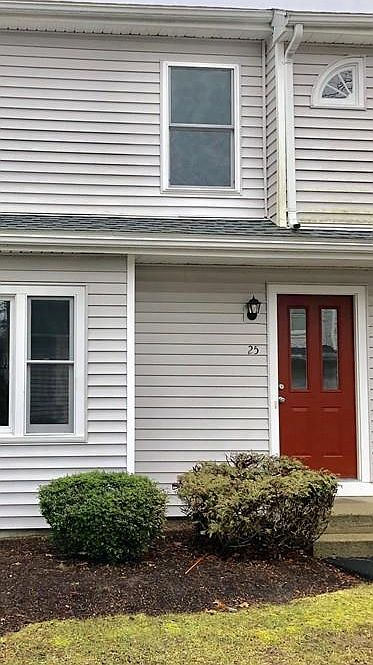 1st image of 25 Whittier Ln #25