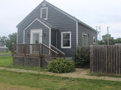 224 W Henry St, Freeman, SD, 57029