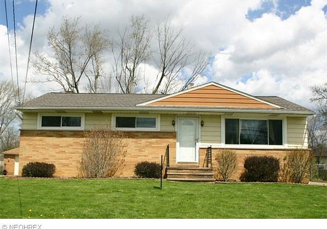 1st image of 18208 Adams Dr