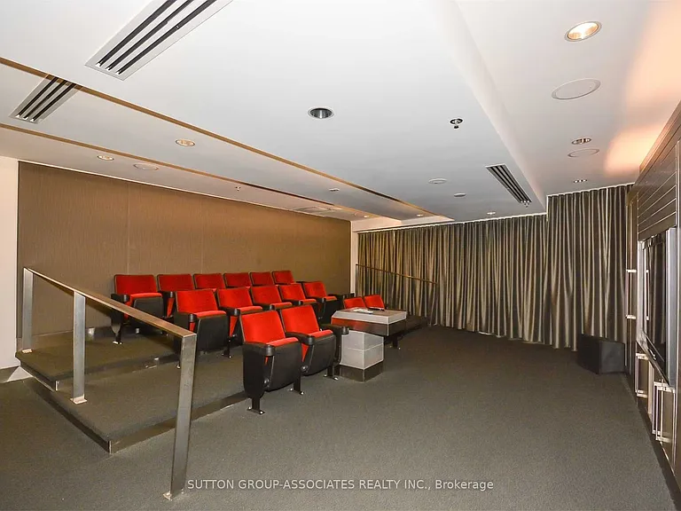 25 Carlton St #304 — Photo 22