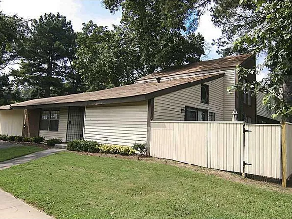 3196 Quince Tree Ln, Decatur, GA 30034