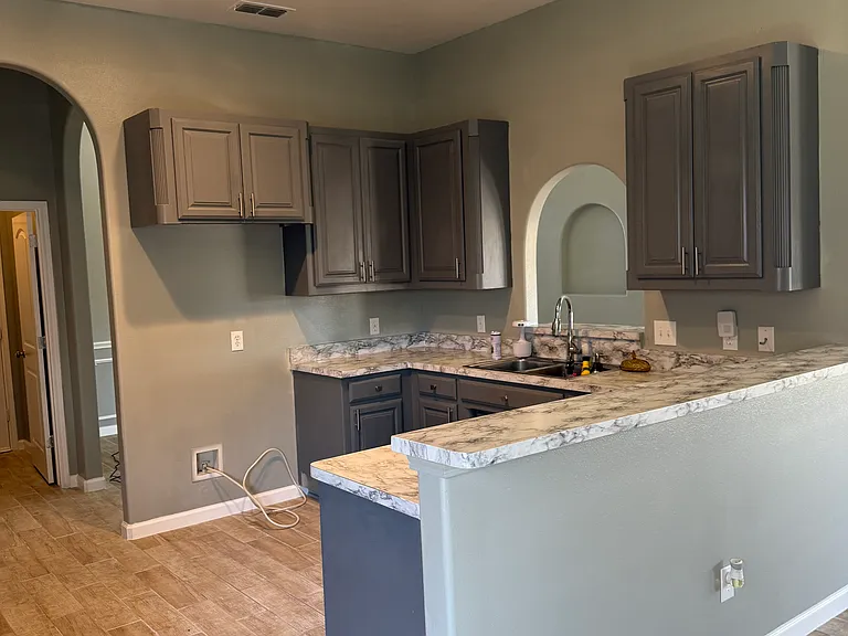 2704 Trent Trl — Photo 9